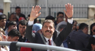 CHP’li belediye başkanı tutuksuz yargılanacak
