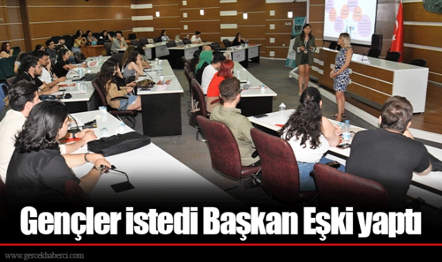 Gençler istedi Başkan Eşki yaptı