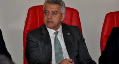 İYİ Parti'de Deprem: Kurucu Genel Başkan Yardımcısından Şok İstifa!
