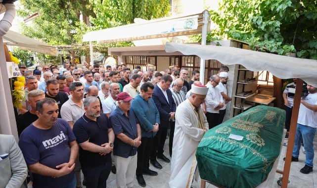 İzmir'de elektrik akımına kapılarak ölen İnanç Öktemay, son yolculuğuna uğurlandı