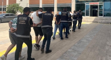 İzmir'de otomobilde el yapımı patlayıcı ele geçirildi