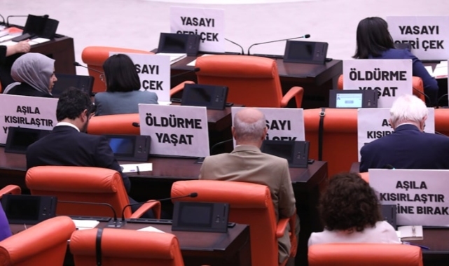 Katliam yasasına Meclis&#039;te tepki