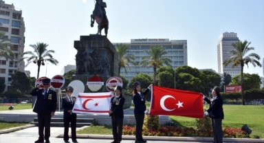 Kıbrıs Barış Harekatı'nın 50. yıl dönümü İzmir'de kutlandı