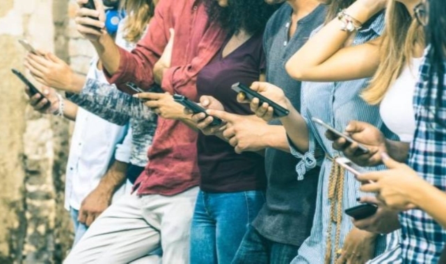 Nöroloji uzmanından "TikTok" uyarısı: Dikkat dağınıklığı artıyor odaklanma yetisi azalıyor