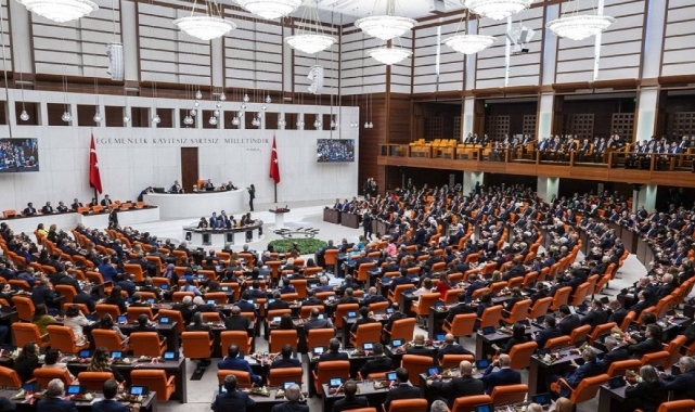 Sosyal Demokrat Halkçı Parti'nin genel başkanı kimdir?: SHP'nin hangi kentlerde teşkilatı var?