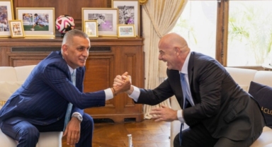 TFF Başkanı İbrahim Ethem Hacıosmanoğlu FIFA Başkanı Infantino ile bir araya geldi