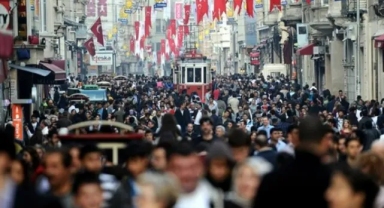 TÜİK açıkladı: O yılda Türkiye'nin nüfusu 60 milyonun altında kalacak