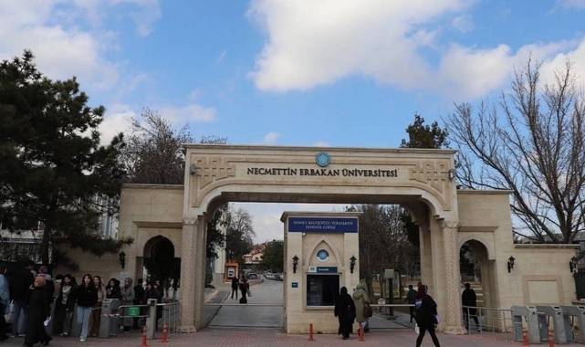 Üniversiteler kişiye özel ilanda çığır atladı: Sosyal bilgilere nükleer şartı