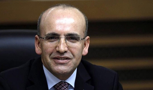 Yüksek faizin getirdiği 'sıcak para'daki tehlike: 'Geldiği gibi kaçabilir'
