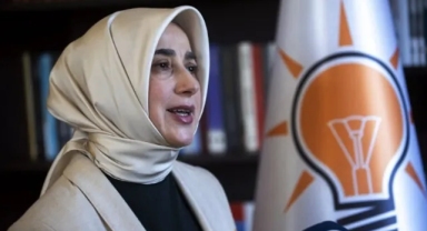 Akit'ten AK Parti'li Özlem Zengin'i hedef alan paylaşım: CHP ve anket üzerinden