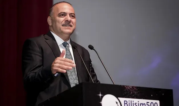 Bakan yardımcısından Instagram'ın kapatılmasına 'terör' yanıtı