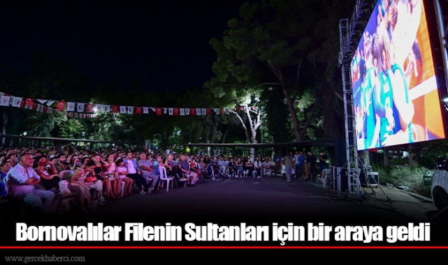 Bornovalılar Filenin Sultanları için bir araya geldi