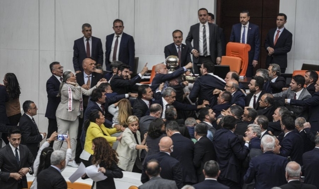 CHP'li Karaca, Meclis'teki kavgaya anlattı: Alpay Özalan başlattı