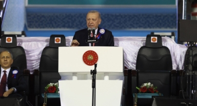 Cumhurbaşkanı Erdoğan'dan hukukun önemi üzerine dikkat çeken açıklama: 'Gözünün yaşına bakmayız'
