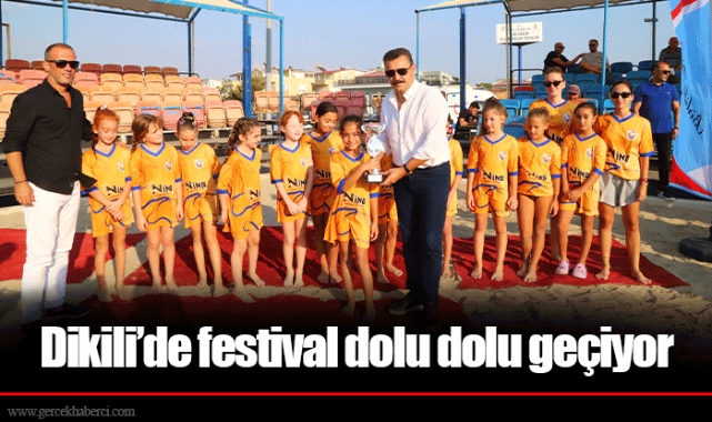 Dikili’de festival dolu dolu geçiyor