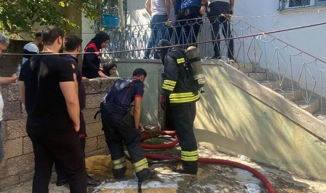 Diyarbakır'da 2 katlı evin bodrumunda patlama: 1'i ağır 3 yaralı