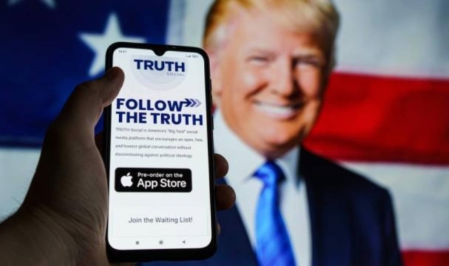 Donald Trump 'batıyor': 'Truth Social' Platformu 16.4 Milyon Dolar Zarar Etti