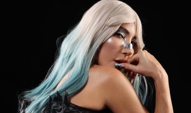 Hande Yener ateş püskürdü: ‘İran’a git, orada yaşa!’