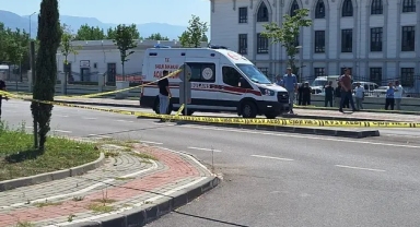 Kocaeli emniyetinde şüpheli şahıs alarmı: Polisler tarafından vuruldu