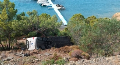 Muğla'da Feci Kaza! Yolcu Otobüsü Uçuruma Yuvarlandı: Yaralılar Var
