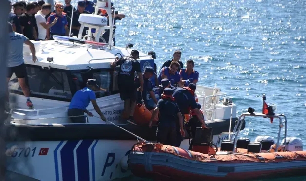 Orman yangını sırasında uçurumdan düşen itfaiye erinin cansız bedenine ulaşıldı
