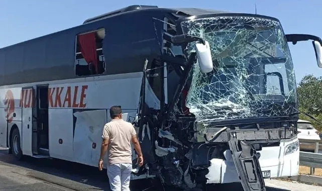 Pamukkale firmasına ait yolcu otobüsü kaza yaptı: 9 yaralı