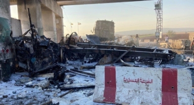 Suriye'de bomba yüklü araç patladı: 9 kişi hayatını kaybetti