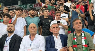 TFF Başkanı İbrahim Hacıosmanoğlu Amedspor-İstanbulspor karşılaşmasını tribünden izledi