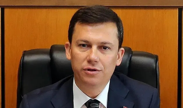 AK Parti Genel Başkan Yardımcısı Fatih Şahin hastaneye kaldırıldı