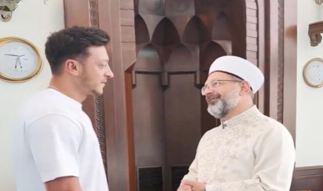 Ali Erbaş ile Mesut Özil bir araya geldi, 'cami temizliği' için teşekkür etti!