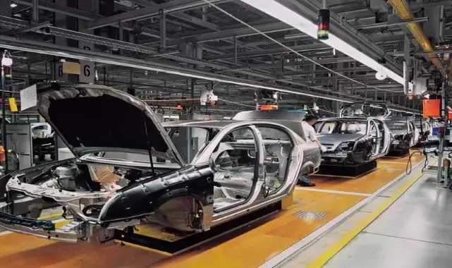 Otomotiv üretimi ağustosta yüzde 26,7 düştü