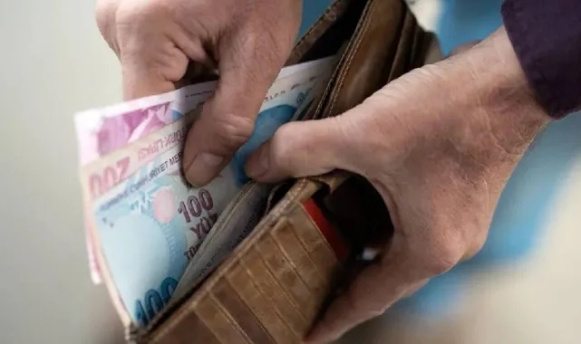 'TÜİK Rakamları Gerçekçi Değil' Dedi: Emekli Maaşları 723 TL Azaldı