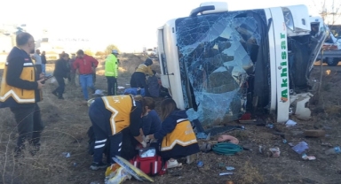 Aksaray'da otobüs kazası: 6 kişi öldü, çok sayıda yaralı var