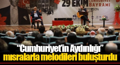 “Cumhuriyet’in Aydınlığı” mısralarla melodileri buluşturdu