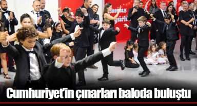 Cumhuriyet'in çınarları baloda buluştu