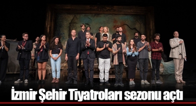 İzmir Şehir Tiyatroları sezonu açtı