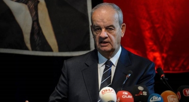 Kitap Fuarı'nda İlker Başbuğ'a FETÖ çıkışı: 'Siz ne yapıyordunuz'