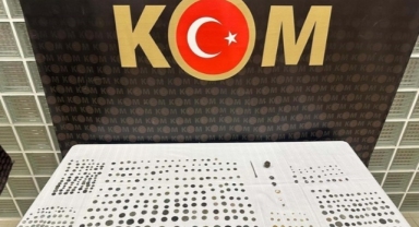 Manisa'da 471 tarihi obje ele geçirildi: 2 gözaltı