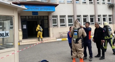 Okulda Yürekleri Ağza Getiren Olay: Özel Kıyafetli Ekip Geldi