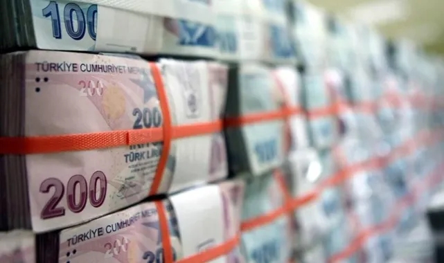 Temizlik işçisi hesabına yanlışlıkla yatırılan 23 milyon lirayı iade etti