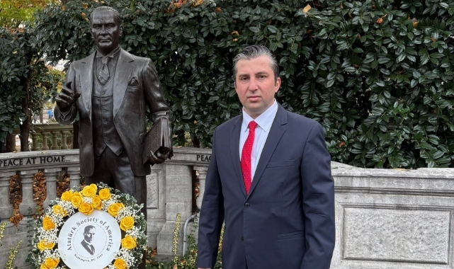 CHP’nin Eski ABD Temsilcisinden Özgür Özel’e Zehir Zemberek Yanıt