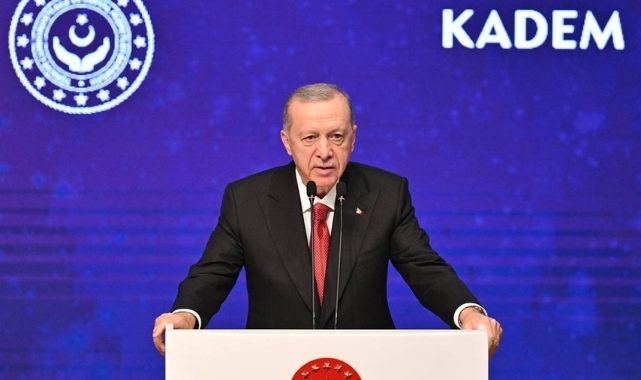 Cumhurbaşkanı Erdoğan: "Değerli dostum Trump'tan eski yönetimin hatalı politikalarını terk etmesini bekliyoruz"