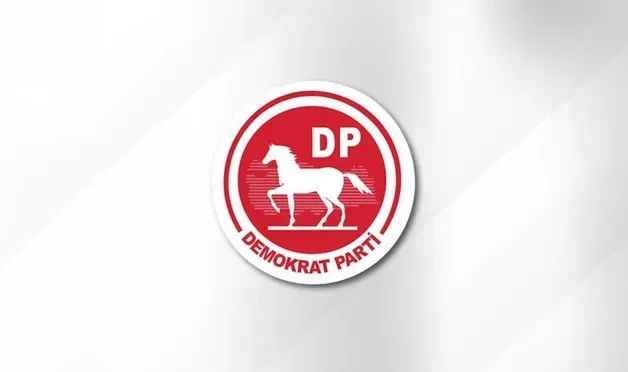 Demokrat Parti'de 43 isim yerini korudu, 77 kişiye yeni görev
