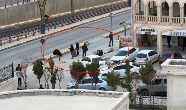 Duruşma çıkışı adliye önünde silahlar konuştu! Yaralılar var