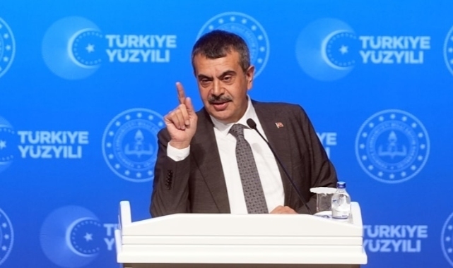MEB Yusuf Tekin: Kendi icat ettiğin laiklik anlayışını dayatıyorsun bu olmaz