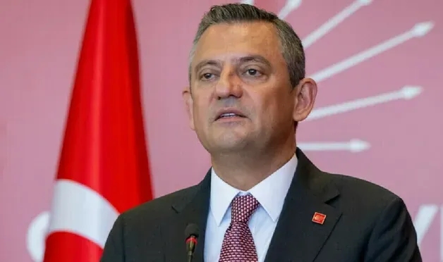 Özgür Özel'den Ankara ve İstanbul'a kayyım atanacağı iddialarına yanıt: Böyle bir şeye kalkışacaklarını düşünmüyorum