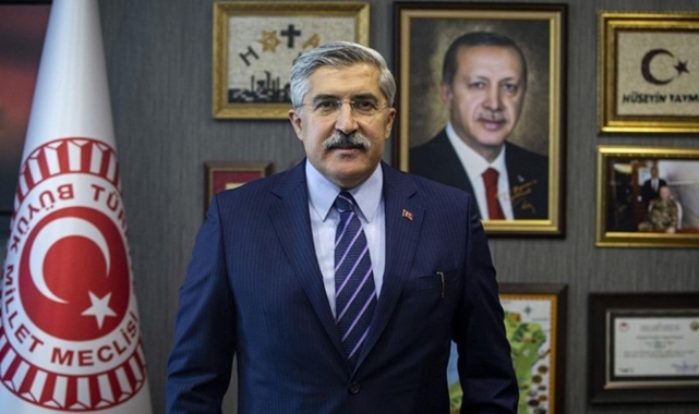PKK yöneticisiyle fotoğrafı olan AKP’li vekil Hüseyin Yayman'dan ilk açıklama: 'Mal bulmuş mağribi gibi...'