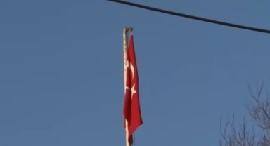 12 yıl sonra bir ilk: Şam'da Türk büyükelçiliği! Türk bayrağı göndere çekildi