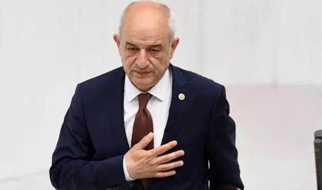Ali Fazıl Kasap Saadet Partisi'nden istifa etti, CHP'ye döndü