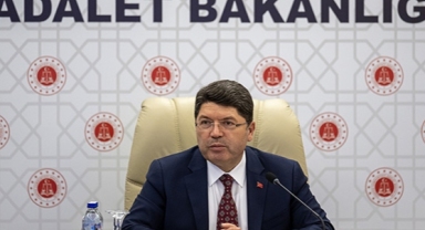 Bakan Tunç: Birikmiş adli yardım ücretleri TBB'ye aktarıldı